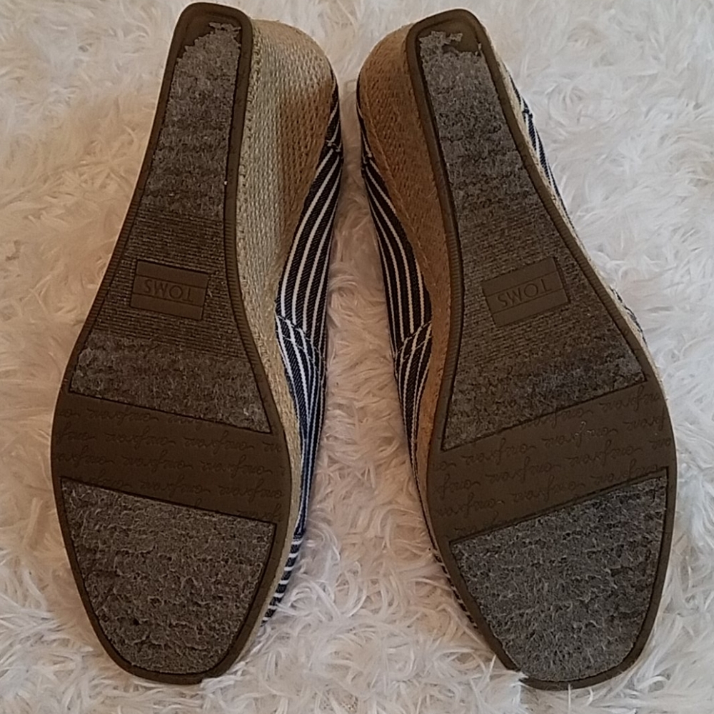 Toms Canvas Espadrille Wedge Sandals - Picture 9 of 10